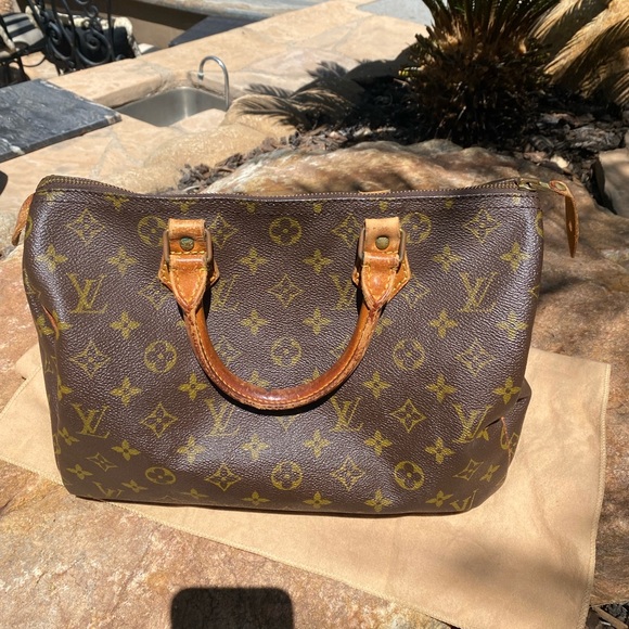 Authentic monogram Louis Vuitton speedy 30 tote bag perfect patina size bag - Picture 12 of 12